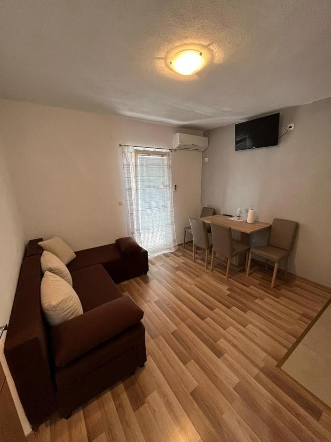Apartmani Mia ドラゲ エクステリア 写真